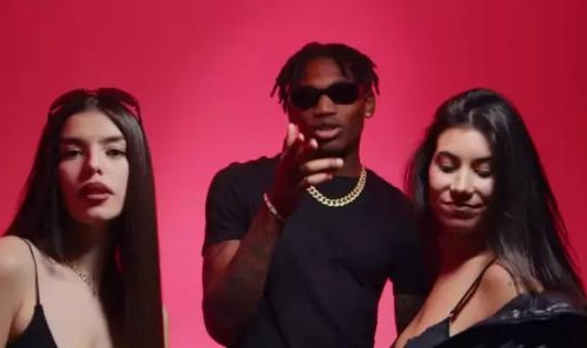 音乐比足球更能表达自己 莱昂变身歌手Way 45