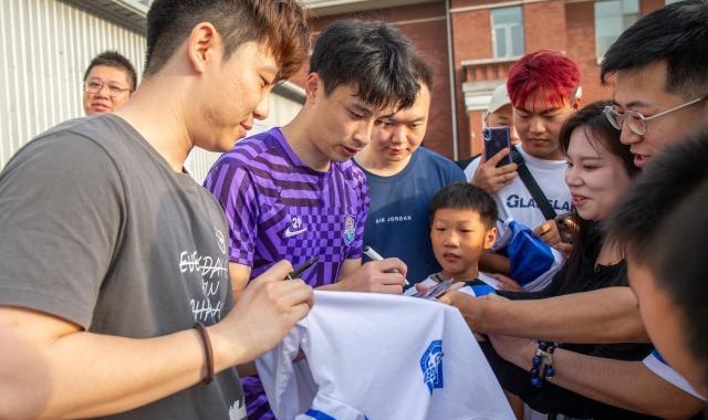 开云体育官网-三镇“敲山”前如何“镇虎”？ 天津：有机会赢卫冕冠军