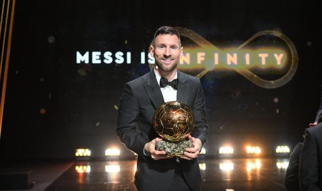 开云-“八星连珠”终成正果，梅西重回巴黎再夺金球先生！