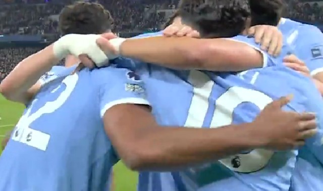 kaiyun.com-一场2-2！让英超争冠生变：曼城不胜落后7分，阿森纳8场7胜=夺冠